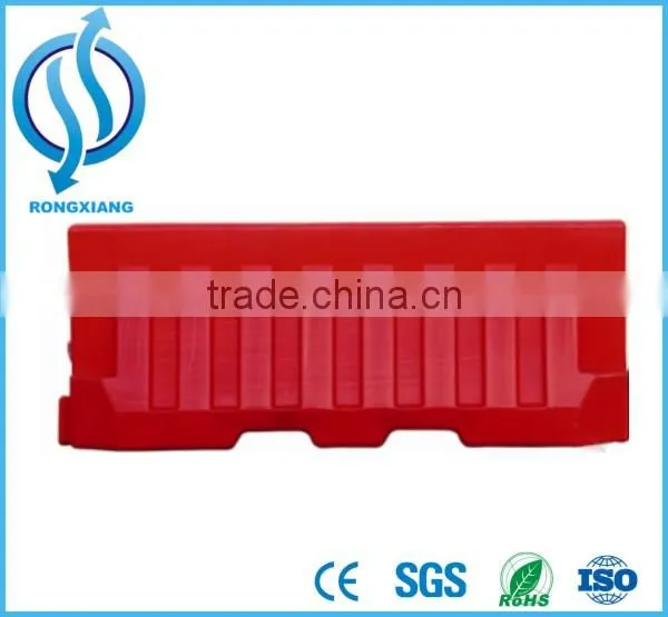 3 Holes Blowing Plastic Water Barrier photo-2
