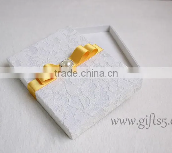 White Lace Fabric Wedding Invitation Card Box photo-4