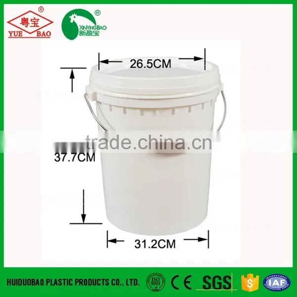 5 Gallon Plastic Paint Pail With Metal Handle and Lid
