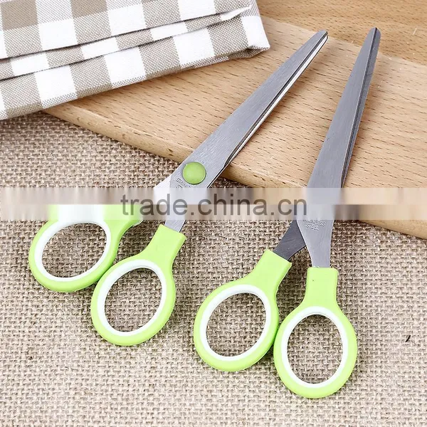 Newest Fashional Colorful Ball Pat Shape Stainless Steel Blade Rubber and Plastic Scissors photo-2