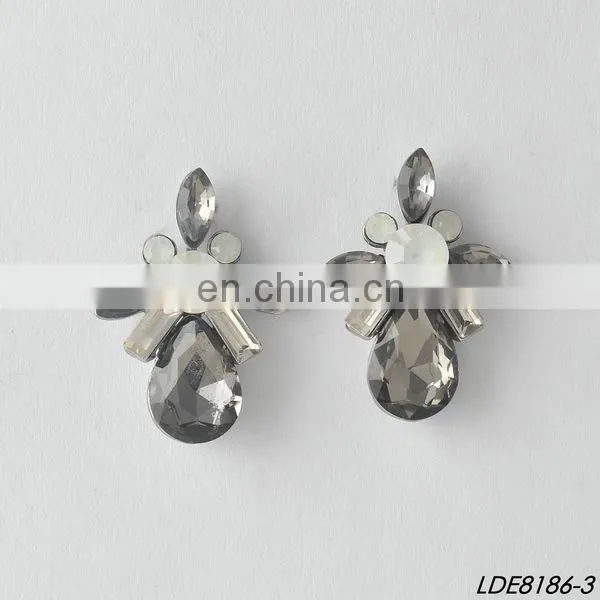 Short Stud Earrings Hot Beb Earrings photo-3