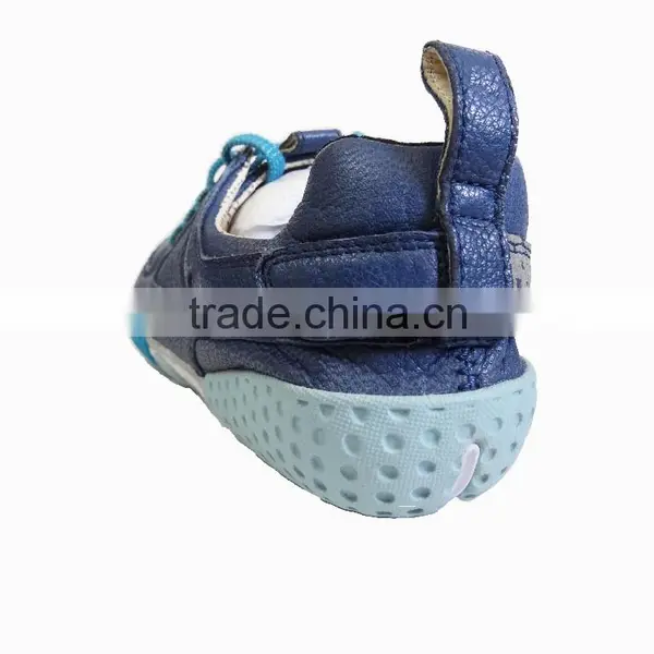 Good Quality Flexible Goat Skin Leather Running Shoes photo-4