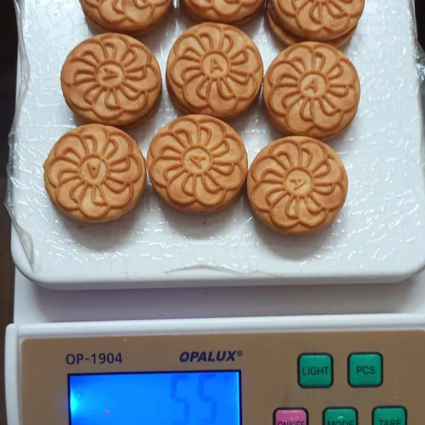 Galleta Rellena de Calidad Asi es Oreo Con Sabor a Chocolate, Leche, Fresa y Cacahuete photo-3