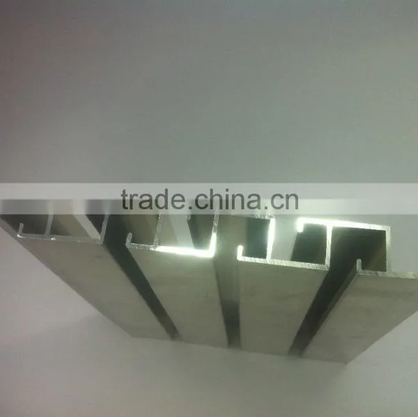 Double Sides Mega Hanger Slatwall Aluminum Panel for Poster Display Showing photo-2