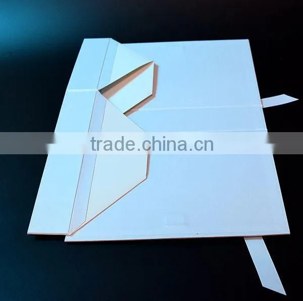 Luxury Customized White Bra Packaging Box Design photo-4