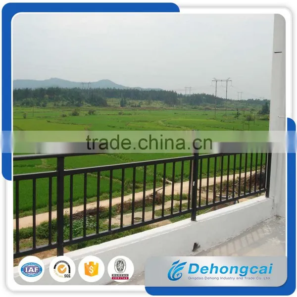 Customized Hot-Dipped Balcony Railing Iron Railing Saga Railing