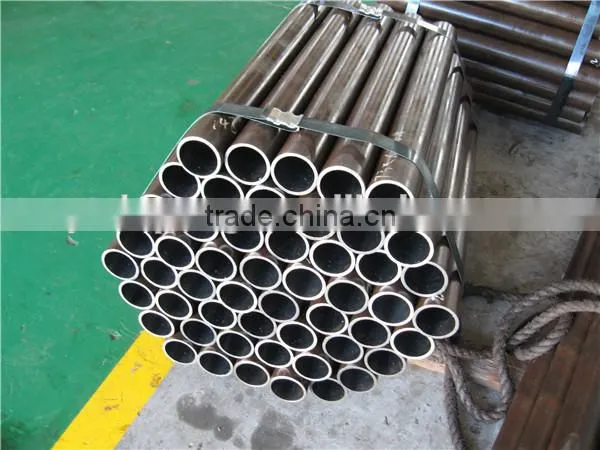 Astm A106 Gr. b Steel Pipes High Precision Seamless Steel Tubes photo-5