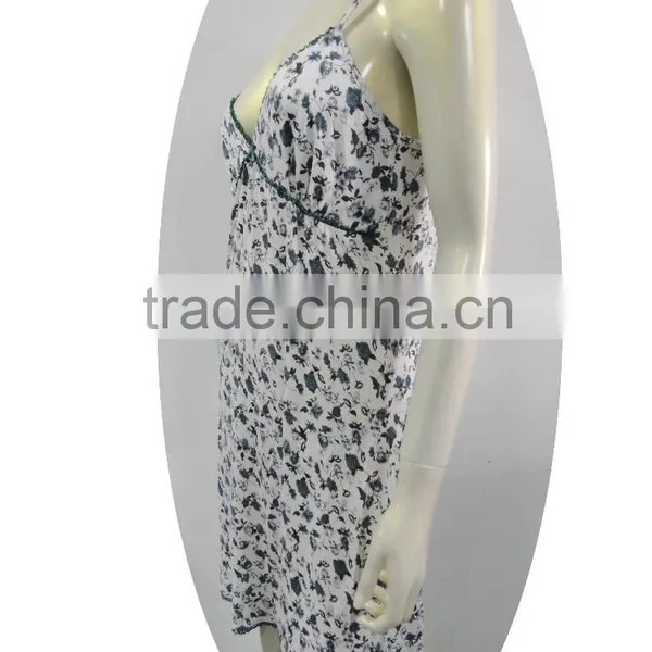 Sexy and Delicate Sleeveless Nightgown With Pattern photo-4