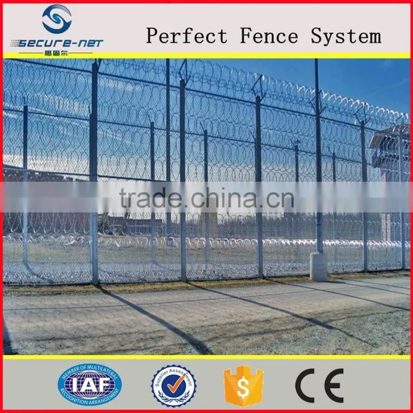 Galvanized Welded Razor Barbed Wire Mesh Fence for Boundary Wall photo-2