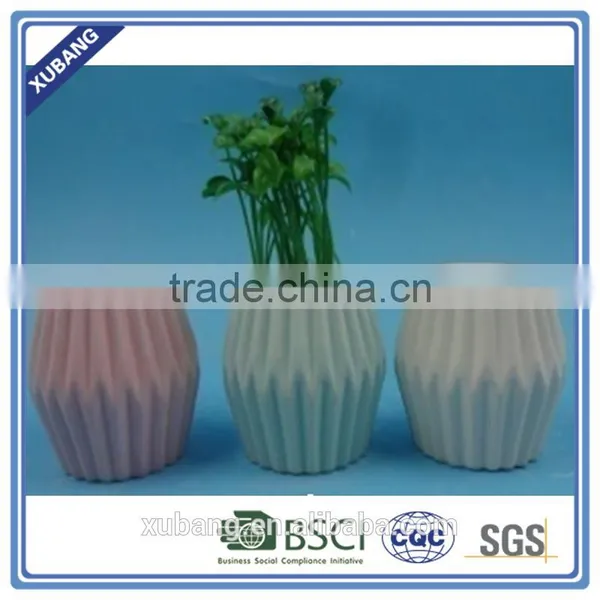 Porcelain Small Flower Vases for Decoration photo-5