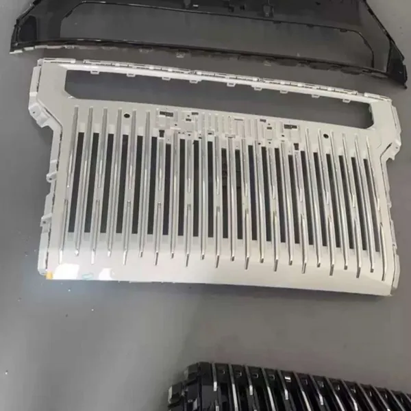 Car front grille