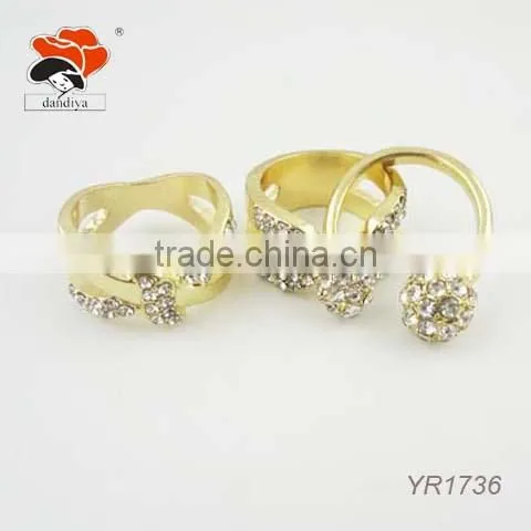 Selective Bling Gold Plating Elegant Crystal Wedding Ring Set