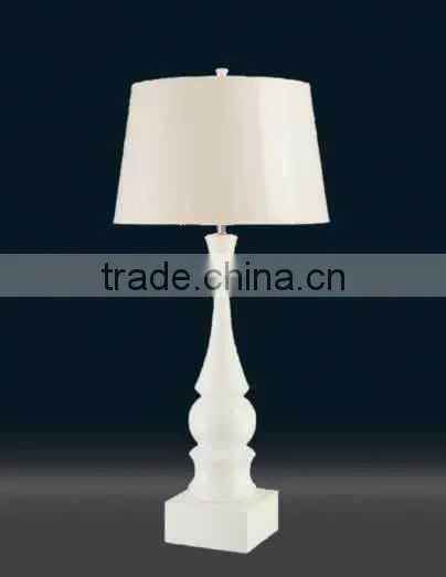 Small Conteacted Wooden Reading Table Fixture