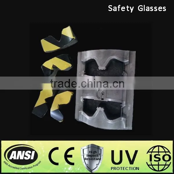 MOULD FOR PLASTIC EYEWEAR/SAFETY GLASSES