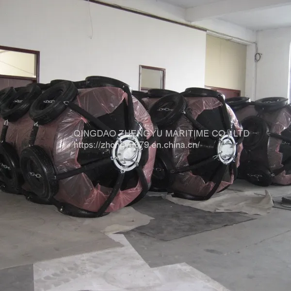 Полиуретановый шар для надувного резинового защитного буя причала