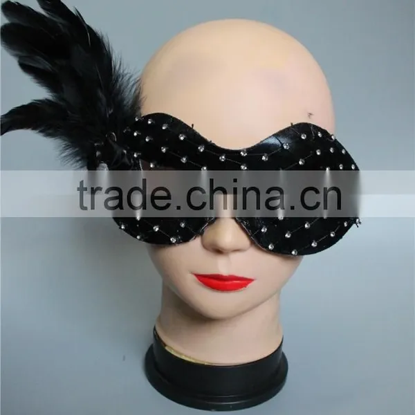 Wholesale Feather Mask Cheap Black Party Mask With Rooster Feather Decoration photo-6