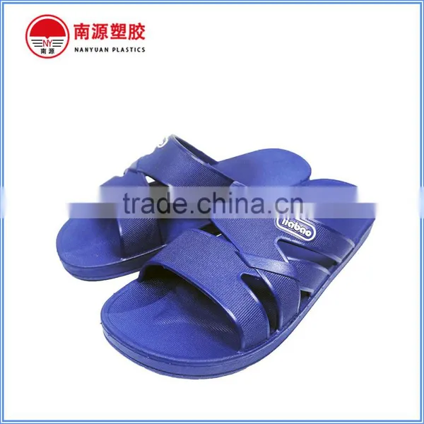 Simple Design PVC Man Slipper