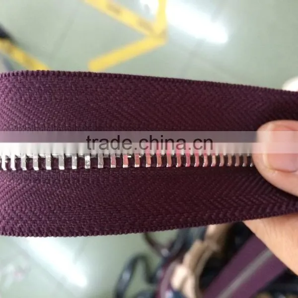 2015 Manufacturer Sale NO.8 Size Metal Zipper photo-3