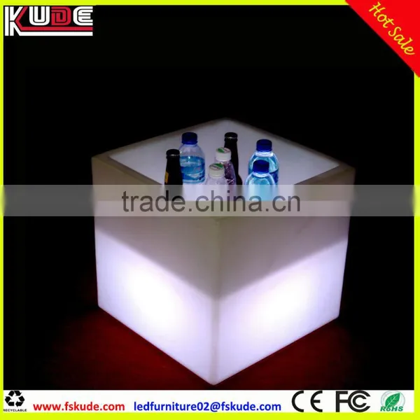 Rechargeable Light up Plastic Cube Ice Bucket With LED Rgb Lamp photo-4