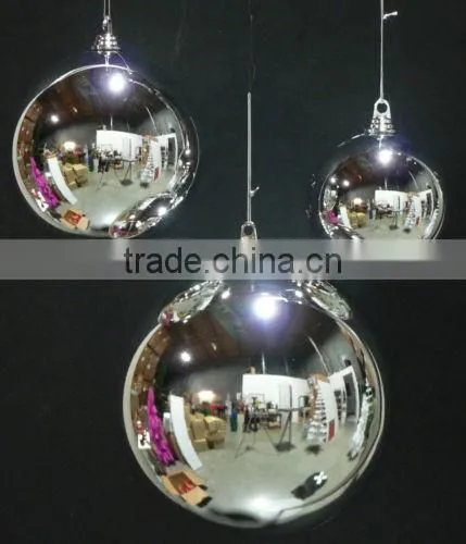 Cheap LARGE SHINY SILVER 200MM PLASTIC CHRISTMAS BALL 8" DIAMETER OUTDOOR ORNAMENT photo-2