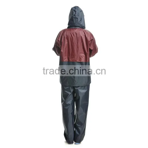 Hot Selling Portable Women in Polyester Rain Coat photo-3