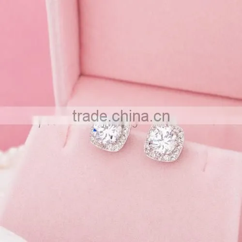Hot Selling 925 Sterling Silver Diamond Stud Earrings for Wedding