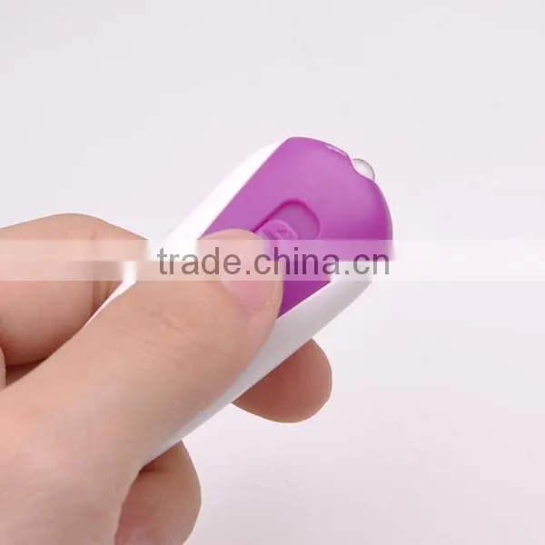 Beautiful Design Glow In The Dark Mini Flashlight Keychain LED Factory photo-3