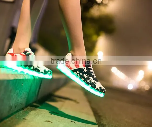 New Design Unisex LED Shoes Sneakers/LED Light Up Kids Running Shoes photo-4