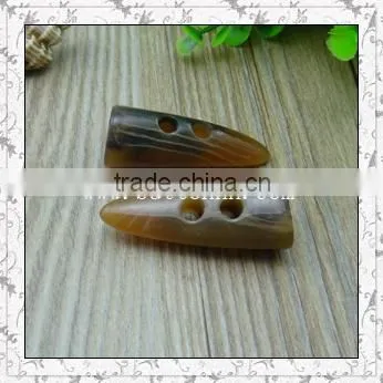 Plastic Resin Toggle Horn Button for Fashion Clothing photo-4