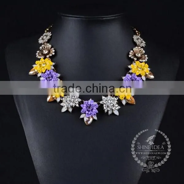 High Quality Vintage Rhinestone Flower Chunky Statement Necklace Tin Alloy Fashion Women Pendant Necklace 6390134