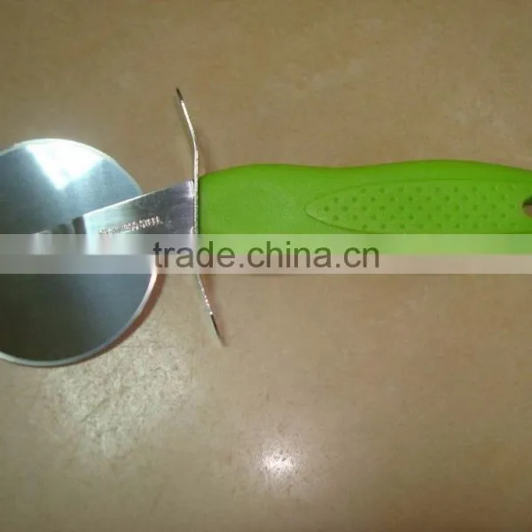 Stainless Steel Pizza Cutter/pizza Knife With Plastic Handle photo-3