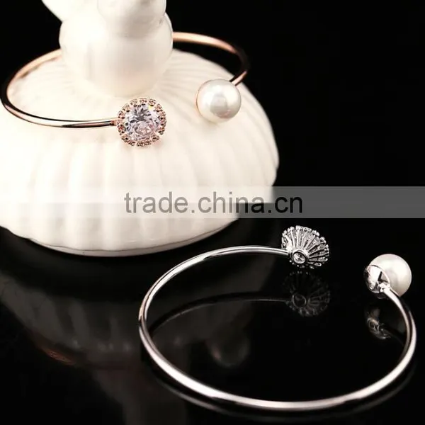 Zm53608a Fashoin Trendy Women Silver Stainless Bracelet Personalized Wrist Bangle Bracelet photo-6