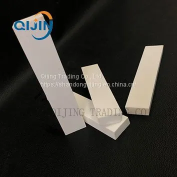 Chinese Ceramic Plate Type 95% Alumina Ceramic Tile With High Wear Resistance and Corrosion Resistance photo-3