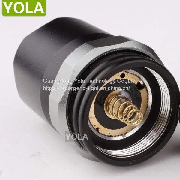 Hot Sale Best Outdoor Rechargeable LED Waterproof Flashlight photo-2