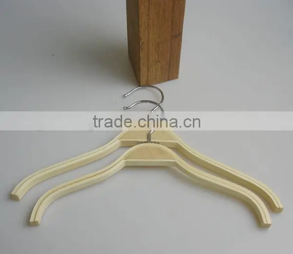 Wooden Hanger Factory Fashion Women Clothing Hanger for Dress Used Clothing Racks for Sale photo-3