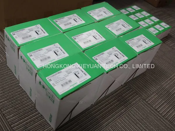 Schneider Electric BMXRMS004GPF SD-карта памяти Modicon M580