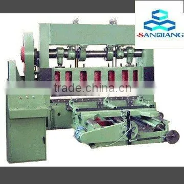 Expanded metal mesh making machine