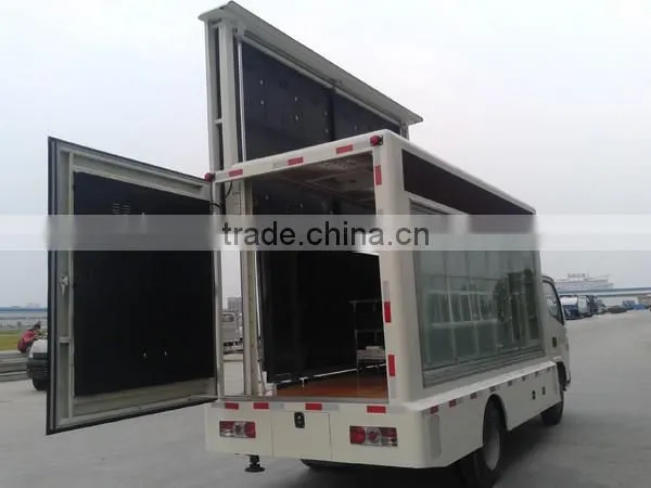 Euro 4 Dongfeng Side 6.8m2 Digital Advertising Screens Trucks photo-6