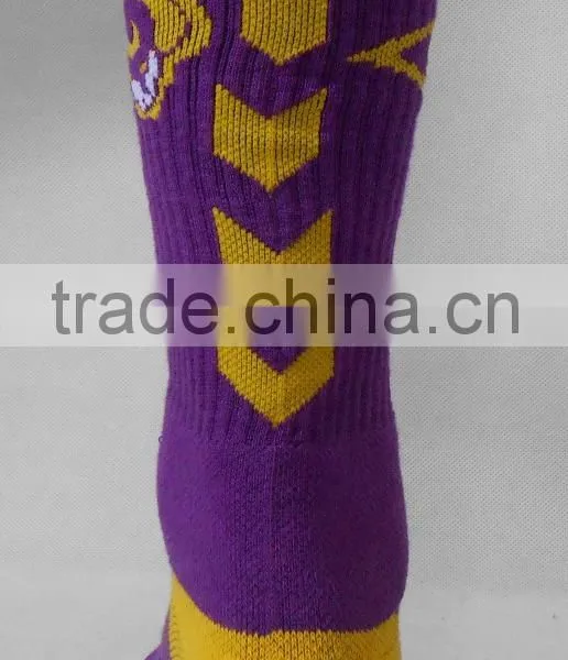 Men Custom Dri Fit Elite Basketball Crew Socks photo-2