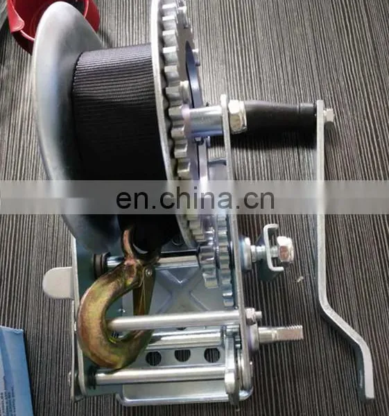 US Model Small Hand Winch 600lb With Black Strap photo-2