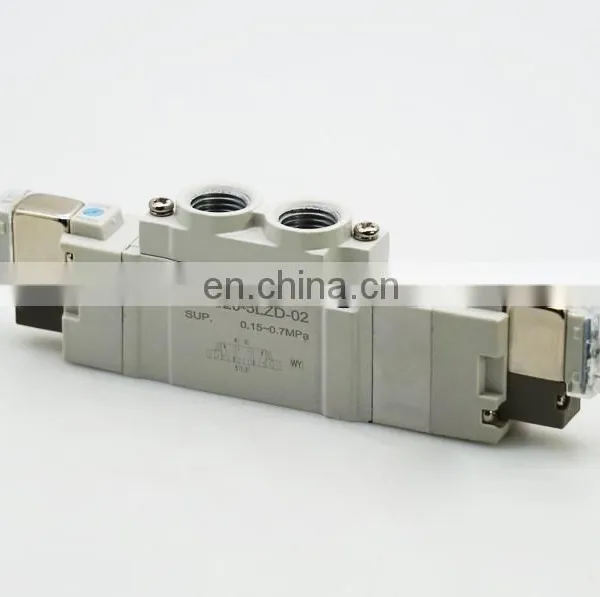 CKD Three Position Five Way Pneumatic Solenoid Valve SY7320-5LZD-02 photo-2