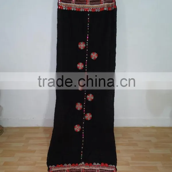 Rabari Throw Vintage Hand Embroidered Rabari Kutch Woollen Throw 106x28 Inch Vintage Kutch Wall Hanging Rabari Shawl photo-2