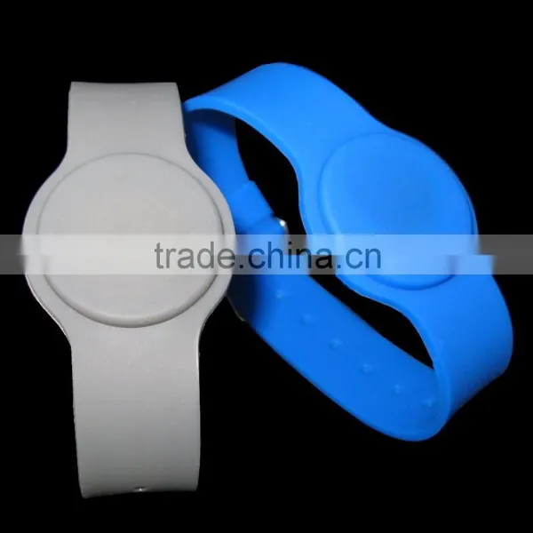 NTAG216RW27 RFID Wristband by Roxtron - 246 x 36mm photo-6