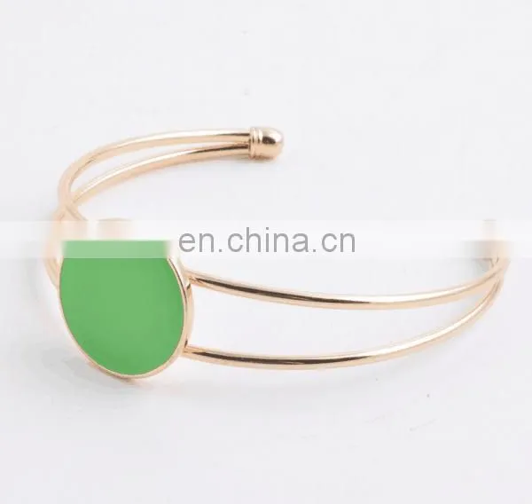 Tortoise Shell Monogram Bangle Bracelet photo-3