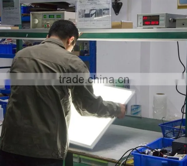 2016 Hot Sell 600*600 DLC Led Flat Ceiling Panel Light With 5 Years Warranty photo-4