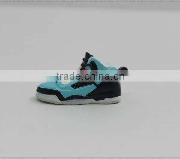 Wholesale Price Fast Delivery Christmas Promotion Item Keychain/3d Mini Kobe Shoe Keychain photo-2