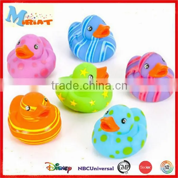 Special Gift Cartoon Duck Vinyl Figure Kids Bath Toys