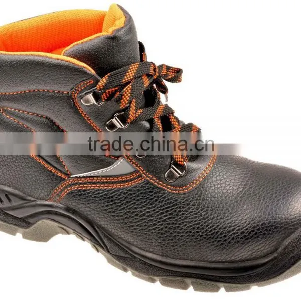 Anti-Puncture PU Injection Slip Safety Shoes photo-3