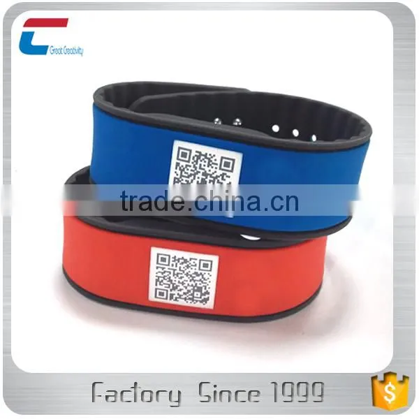 Wholesale Price QR Code Lost People Children Tracking NTAG 213 Rfid Silicone Bracelet Wristbands photo-2