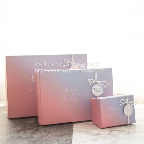 Customised Candy Gift Paper Packaging Box photo-4